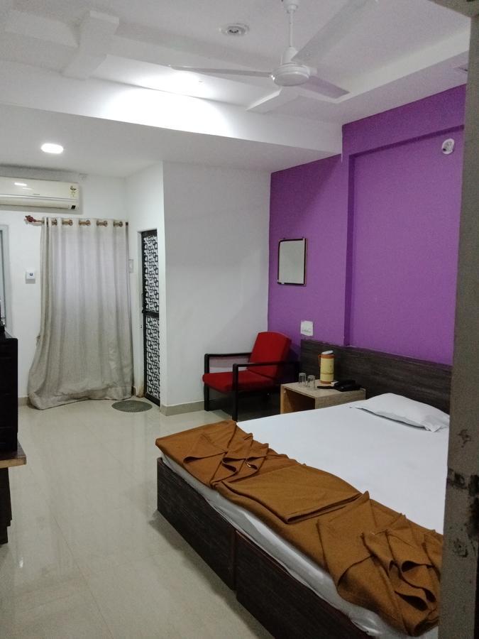 Hotel Sahara Palace Bhuj Extérieur photo