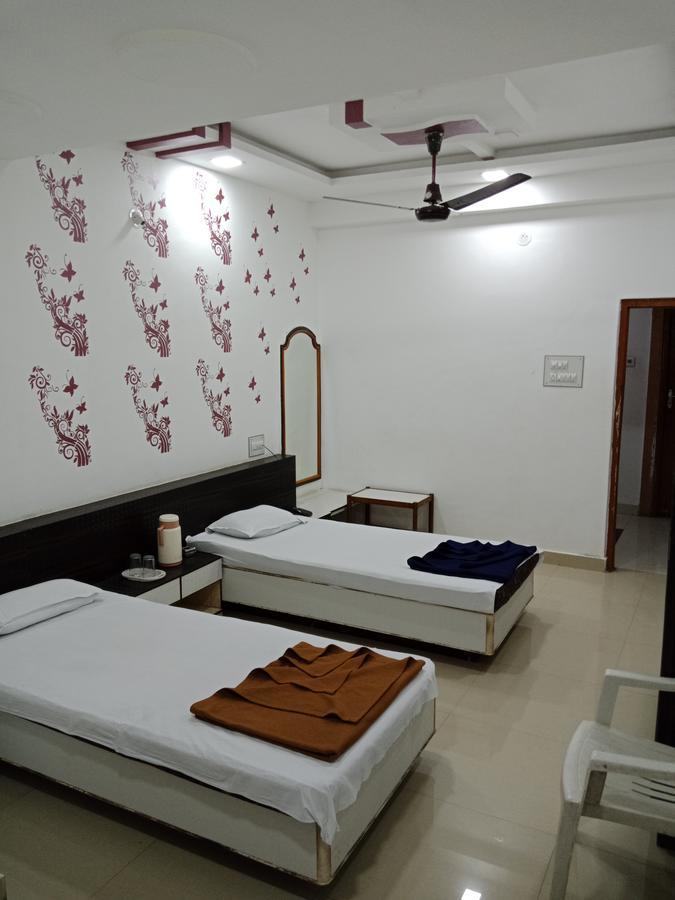 Hotel Sahara Palace Bhuj Extérieur photo